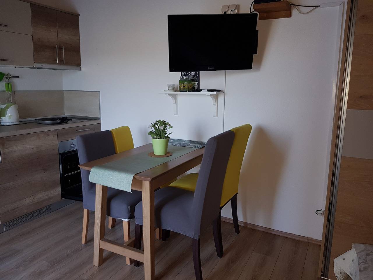 Ganze Wohnung, Apartments Snježana Carev - One Bedroom Apartment with Terrace in Tisno, Murter