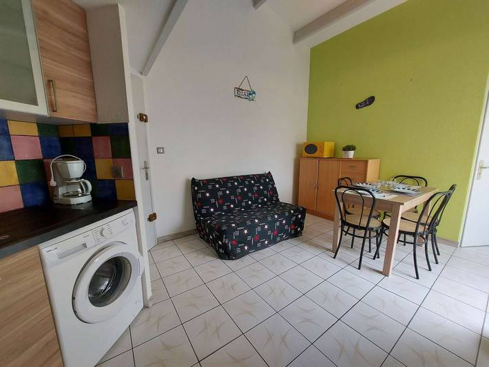 Ganze Wohnung, Renovierte 2-Zimmer-Wohnung mit Mezzanine, direkter Strandzugang, privater Parkplatz! in Marseillan, Mittelmeerküste (Frankreich)
