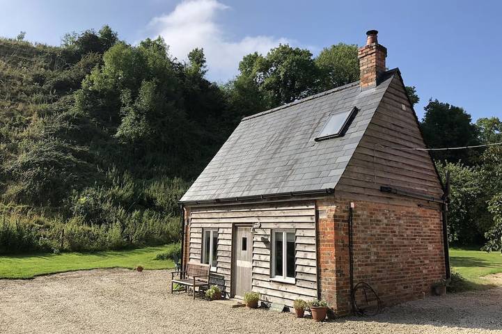 Cottage for 2 people, with Terrace and Garden in North Wessex Downs