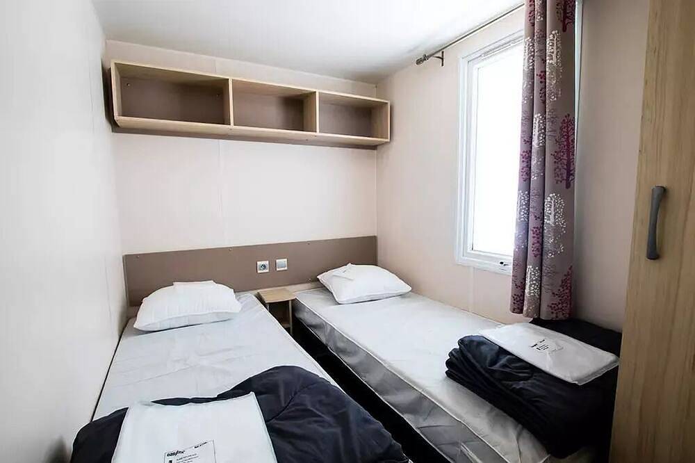 Camping Domaine du Cros d'Auzon **** - Mobile Home Premium 4 Rooms 6/7 People Air Conditioning + Tv in Vogüé, Ardèche