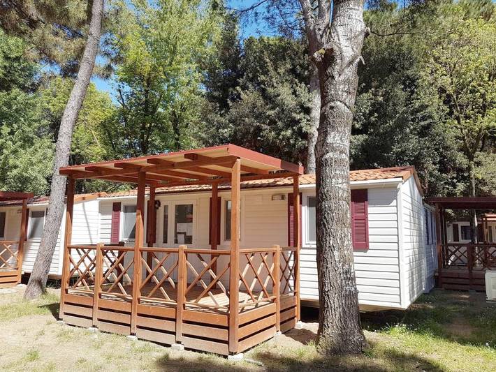 Camping für 6 Personen, mit Ausblick und Terrasse sowie Pool und Kinderpool in Caorle - 3