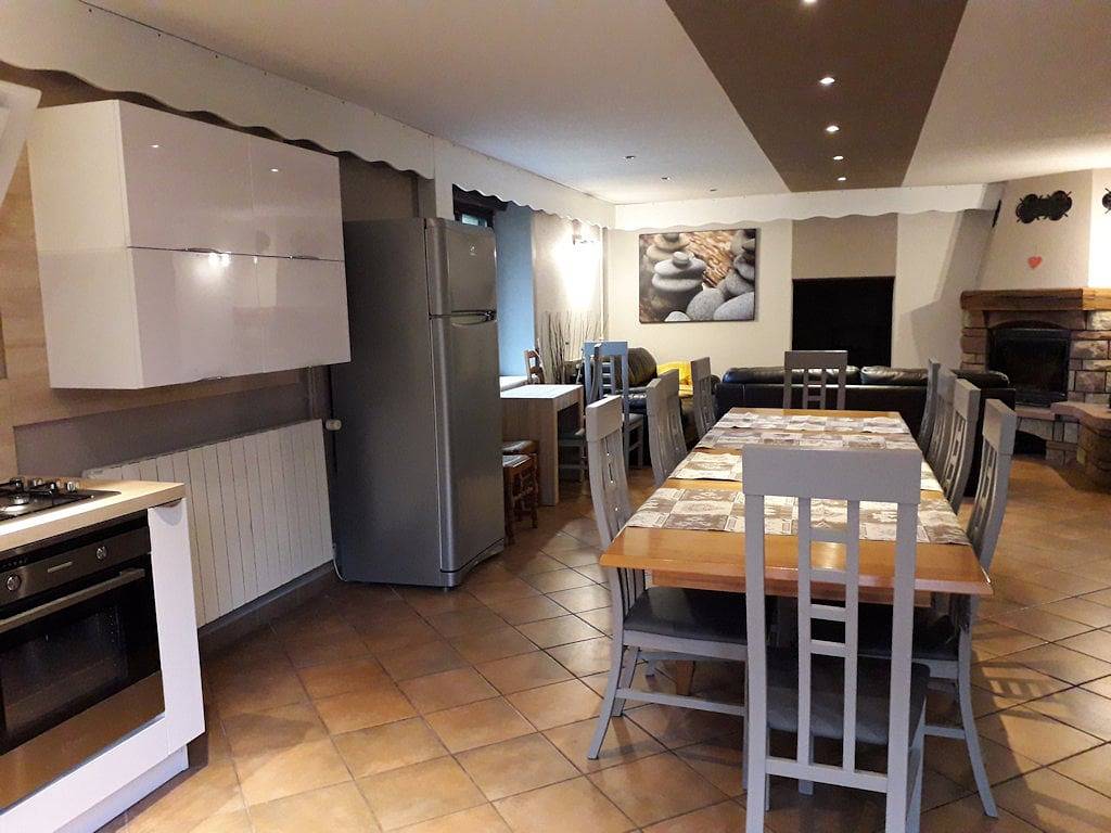 Maison d'hôtes Les Mitreuches - Suite Marguerite in Dommartin-lès-Remiremont, Région d'Épinal