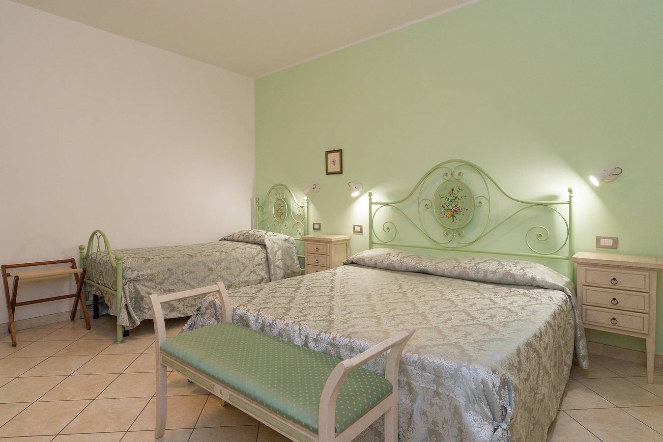 Agriturismo "Il Girasole - Mirto" con piscina condivisa, giardino in comune e Wi-Fi in Campiglia Marittima, Costa degli Etruschi