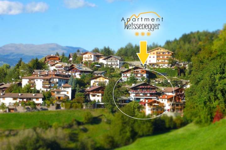 Ferienwohnung für 4 Personen, mit Balkon und Terrasse sowie Garten und Ausblick in Völs am Schlern