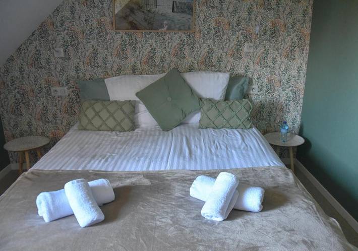 Location de vacances pour 6 personnes, avec jardin ainsi que piscine et sauna à Plédéliac - 3