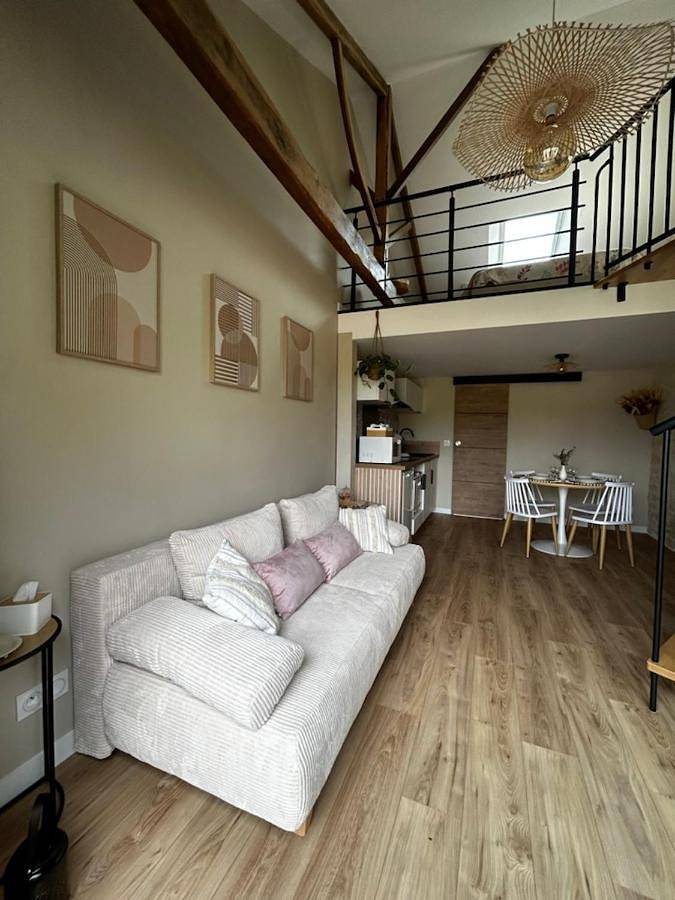 One-Bedroom House in Vouillé, Vienne (France)