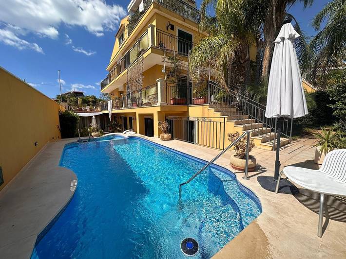 Ferienwohnung für 4 Personen, mit Garten in Ragusa