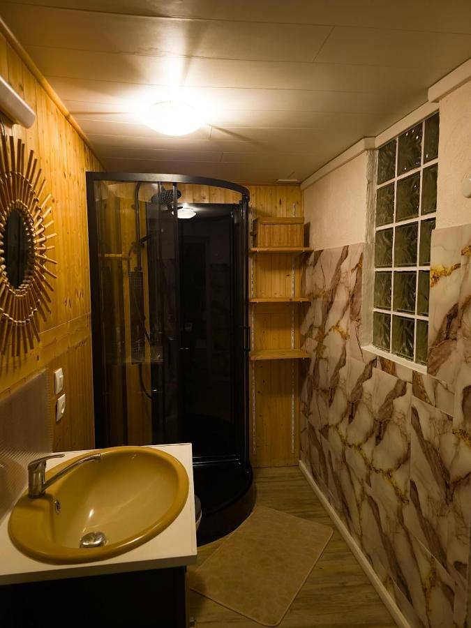 Appartement entier, L'Oasis - Private sauna in Bray-sur-Seine, Seine-et-Marne
