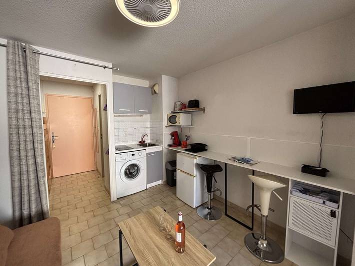 Ganze Wohnung, Studio-Kabine, Parkplatz, Loggia, freier Blick - 4 Pers. in Bandol, Mittelmeerküste (Frankreich)
