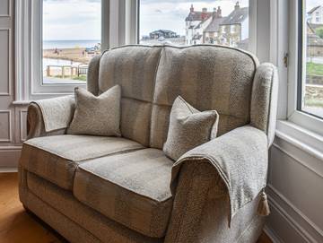 Log Cabin for 7 People in North Yorkshire, England, Photo 4