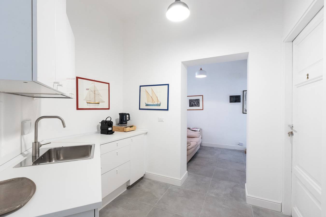Room 'Stanza 2' with Wi-Fi and Air Conditioning in Rome City Center, Rome