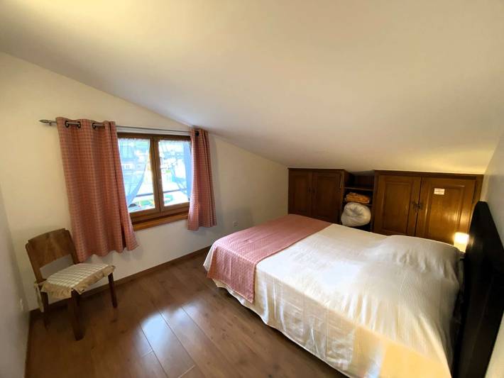 Appartement entier, Appartement spacieux 9 pers à Beaufort avec balcon, 4 chambres et équipements familiaux in Beaufort (Western Alps), Beaufort (Rhône-Alpes)