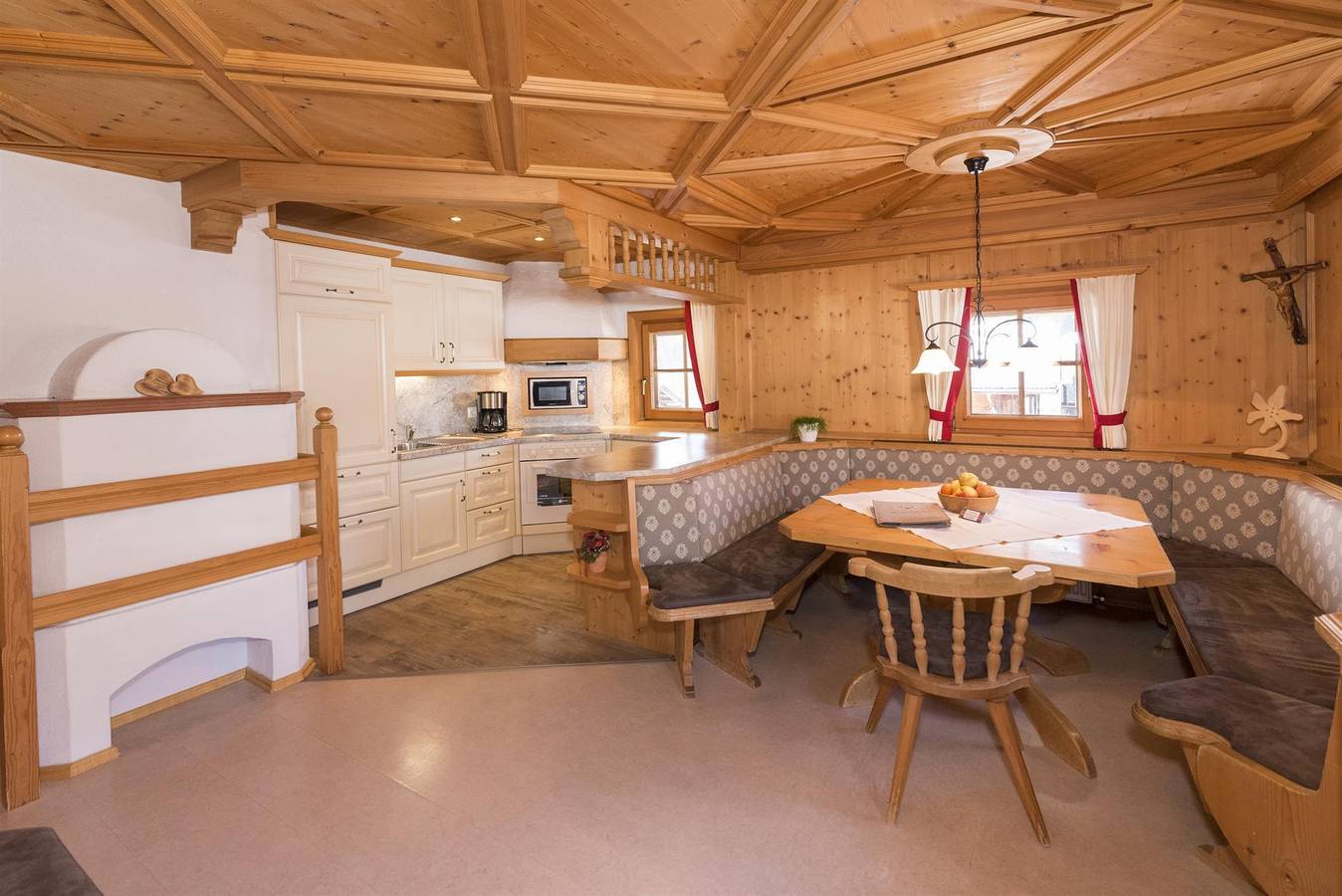 Ganze Ferienwohnung, Appartement 1 in Alpbach, Kaisergebirge
