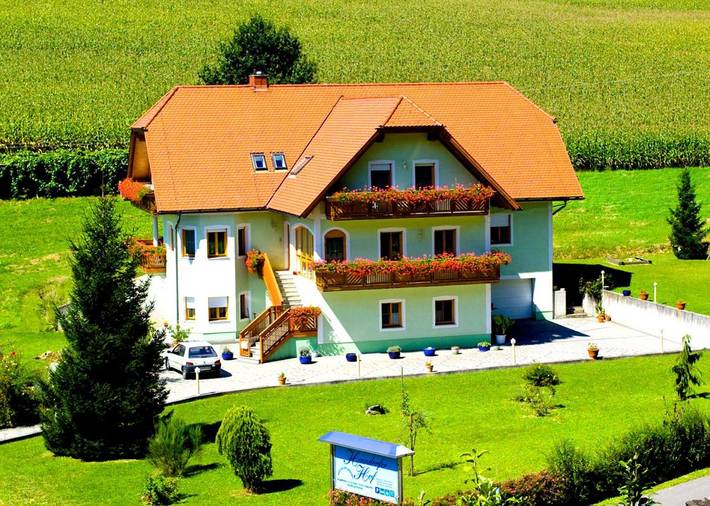 BnB für 2 Personen, mit Garten und Ausblick in Jennersdorf