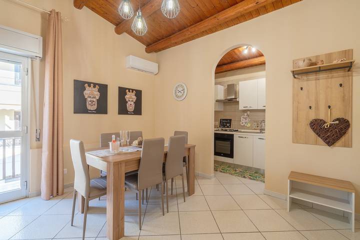 Appartement « Le Tre Pigne » avec balcon, Wi-Fi et climatisation in Floridia, Province de Syracuse