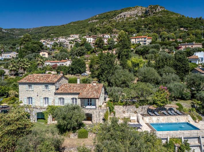 Location de vacances pour 14 personnes, avec jardin et terrasse à Le Bar-sur-Loup - 2