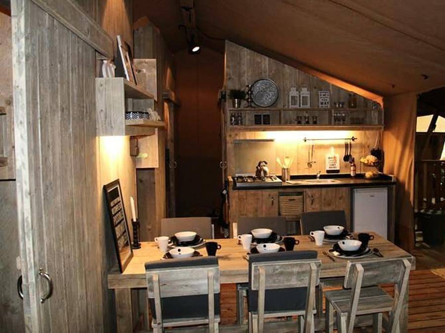 Camping Millau Plage - Lodge 6 personnes - Lodge Luxe 4 Pièces 6 Personnes in Millau, Parc naturel régional des Grands Causses