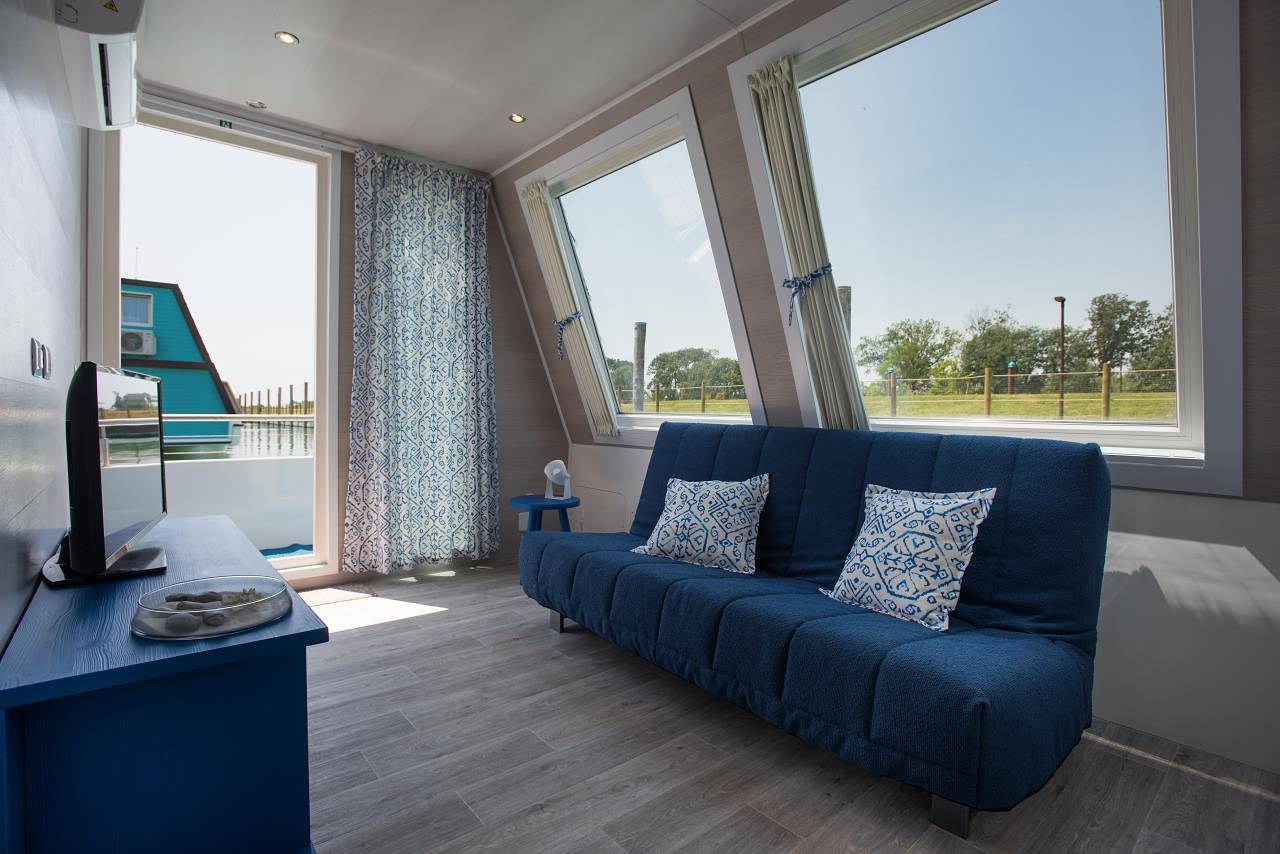 Woonboot voor 6 personen met terras in Lignano Sabbiadoro, Provincie Udine