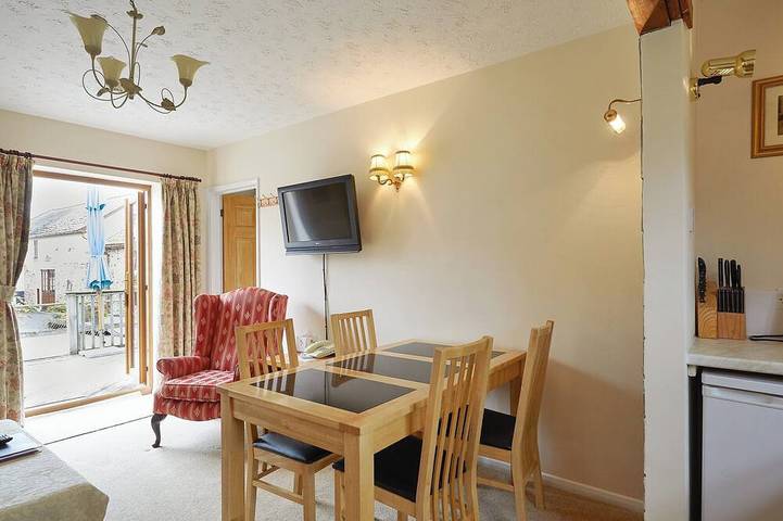 Holiday rental for 4 people, with pool and garden in Sidmouth