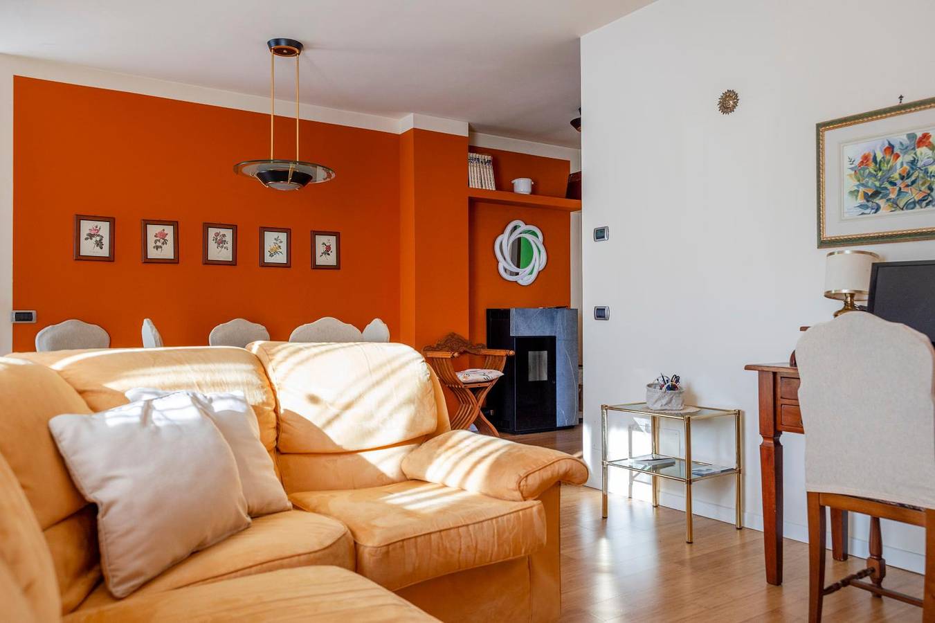 Ganze Wohnung, Ferienwohnung für 4 Personen mit Balkon/Terrasse in Costa Volpino, Iseosee
