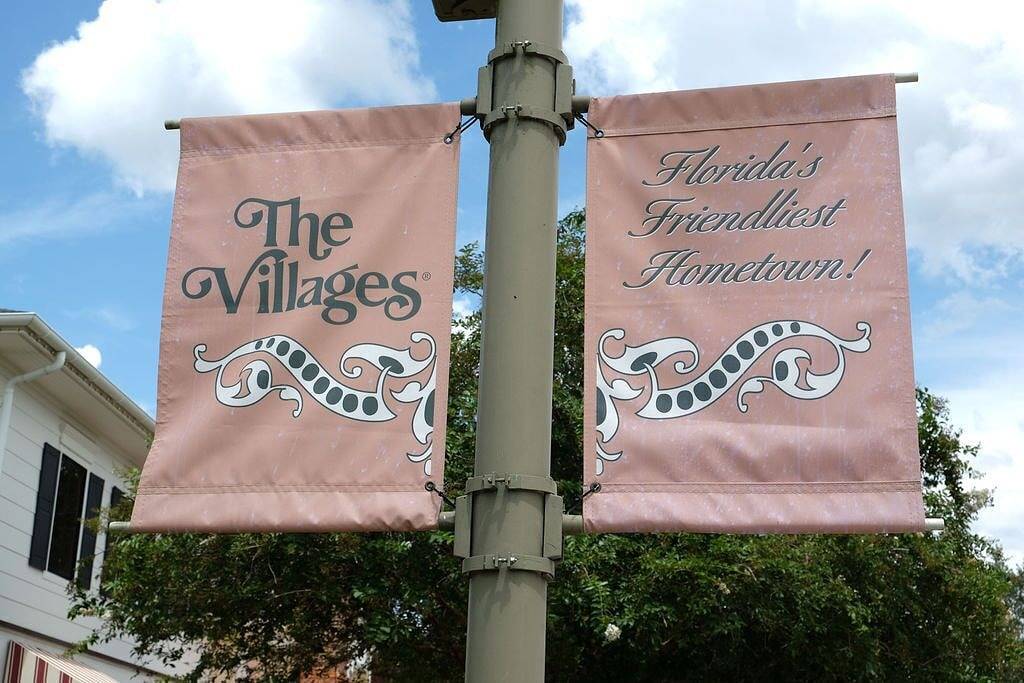 Unser Dorf Juwel 2, * See Sumter Town Square * 3 Minuten mit Cart-4-Sitzer, plus Hof in The Villages, Sumter County