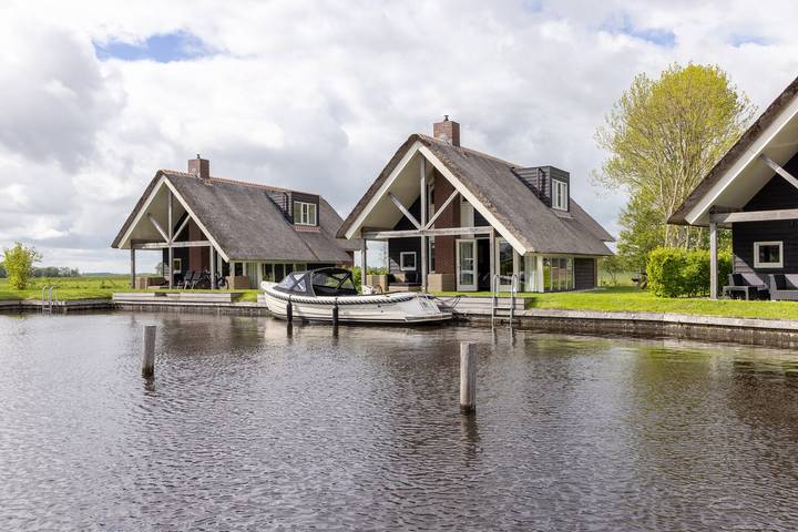 Villa für 6 Personen, mit Balkon/Terrasse und Terrasse