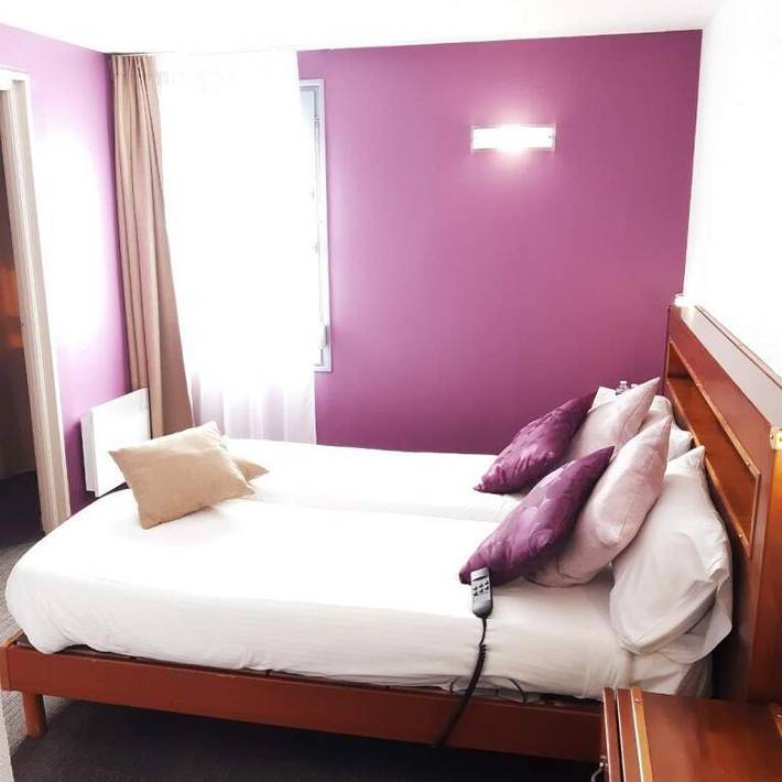 Hôtel pour 4 personnes, avec terrasse et jardin à Fontaine-Notre-Dame - 2