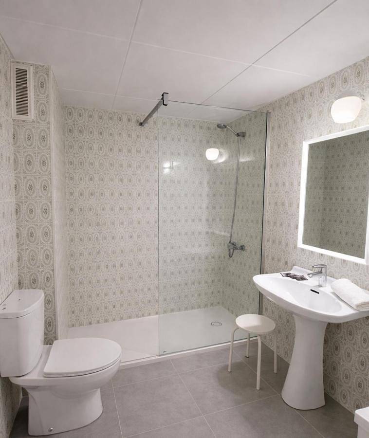 Hostal Santa Ana in Central Lloret de Mar, Lloret de Mar