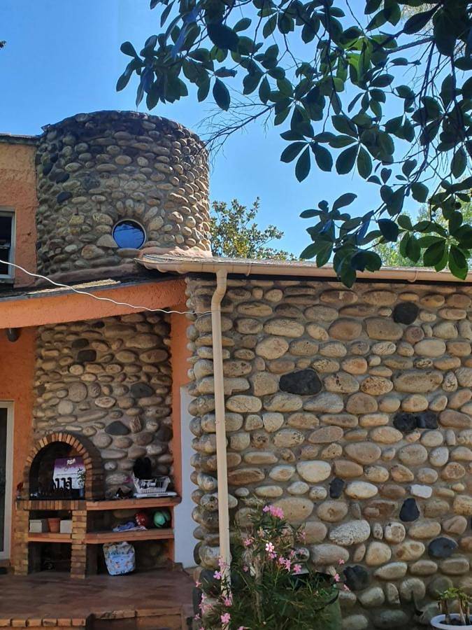 Maison d’hôte pour 3 personnes avec terrasse in Vallon-Pont-d'Arc, Ardèche