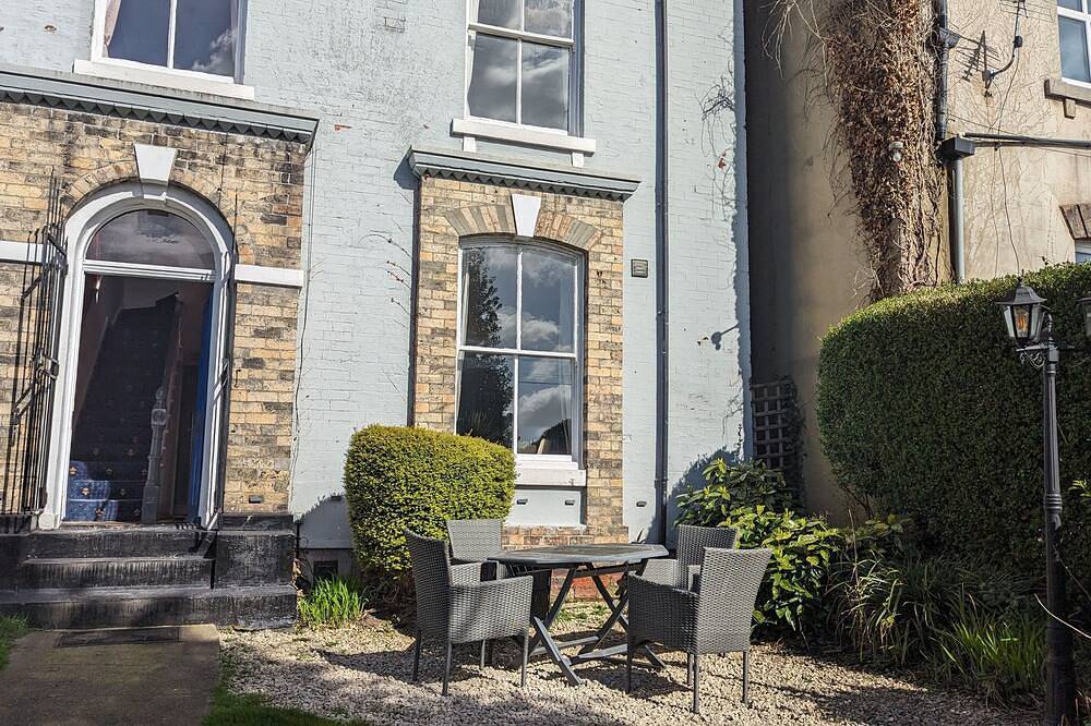 Spacious, Comfortable Georgian 4 brd Home, Headingly Stadium, Leeds Uni & Arena. in Leeds, Yorkshire del Oeste