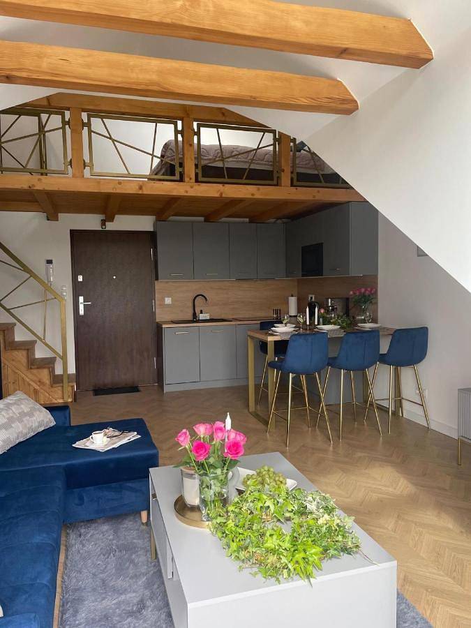 Apartament wakacyjny dla 4 osób, z widok i balkon w Głogów