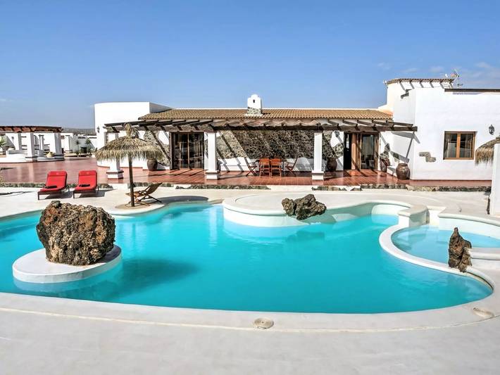 Finca für 9 Personen, mit Pool und Garten in Antigua