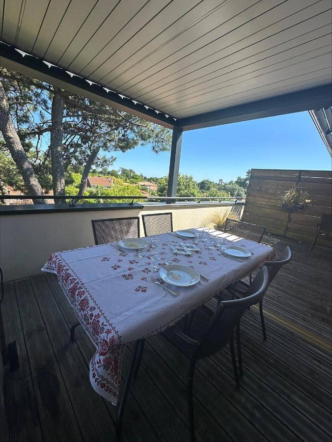 Gîte pour 3 personnes, avec terrasse dans Plage du Mauret