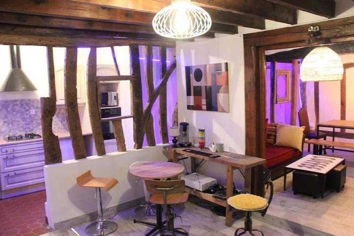 Gîte pour 6 personnes, avec jardin et vue, animaux acceptés à Sainte-Opportune-du-Bosc