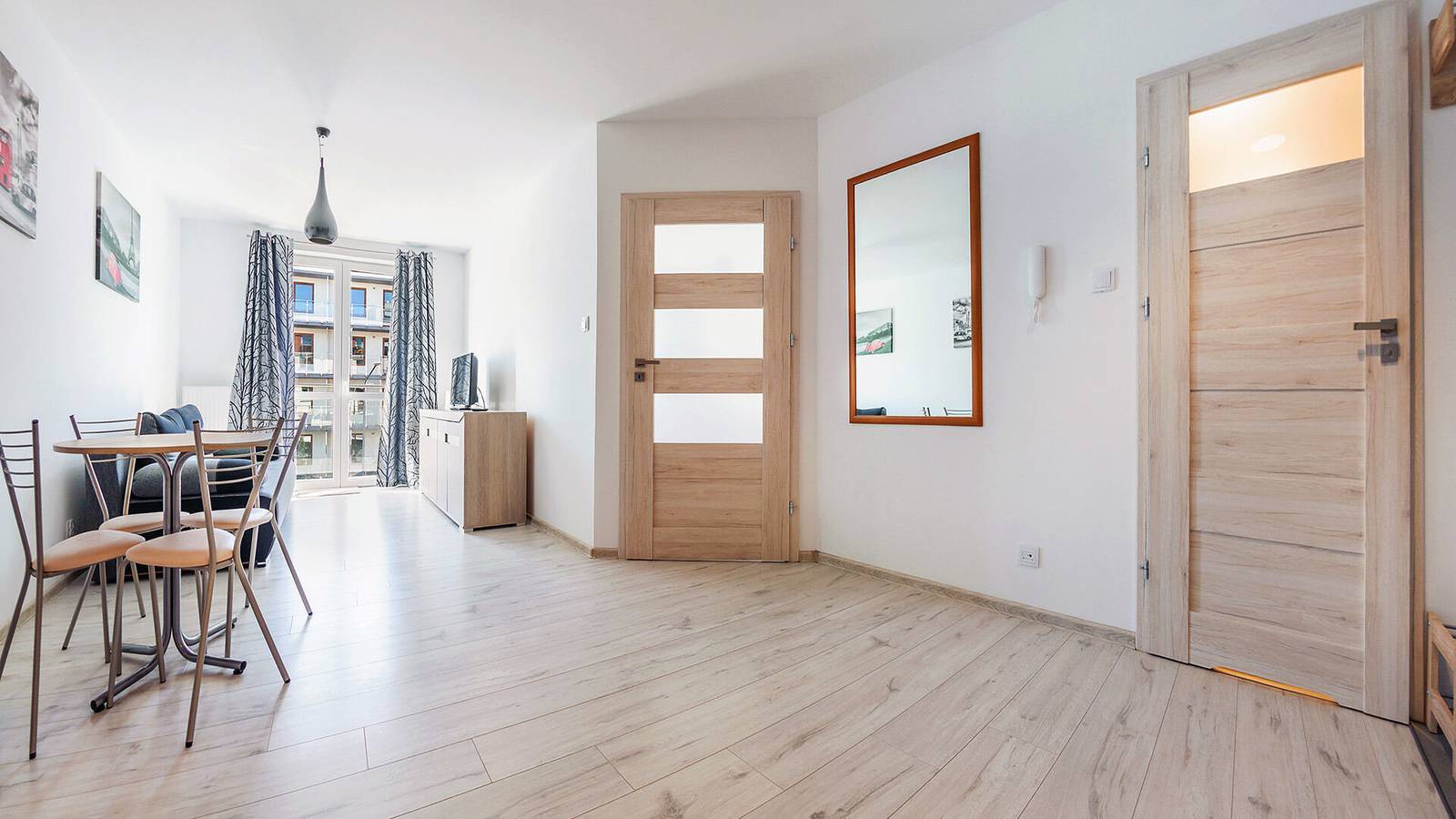 Apartamento vacacional entero, Sun&Snow Os. Bursztynowe - Apartment 33 in Kołobrzeg, Mar Baltico Polonia