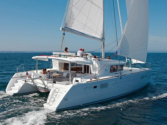 Barco para 8 personas, con jacuzzi - 1