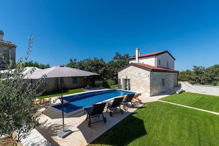 Ferienhaus für 6 Personen, mit Garten und Balkon