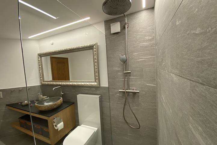 Entire apartment, 4.5 room apartment in Laax directly by Laaxersee in Laax Dorf, Laax