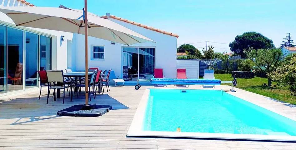 Villa pour 10 personnes, avec piscine et terrasse