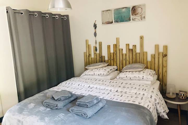 Pleasant Family Home 80M From Nauzan Beach, Near Royan in Saint-Palais-sur-Mer, Côte de Beauté