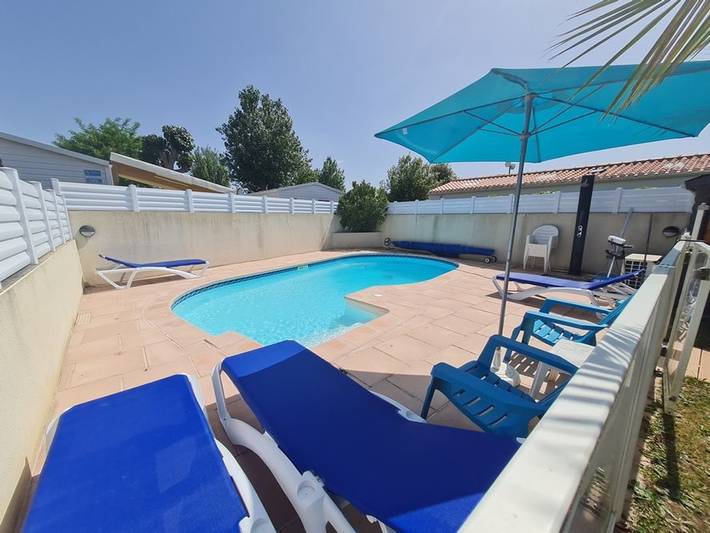 Location de vacances pour 6 personnes, avec terrasse dans Plage des Mouettes