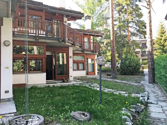 Ganze Wohnung, Lo Scoiattolo' Wohnung mit privatem Garten in Bardonecchia, Turin Provinz