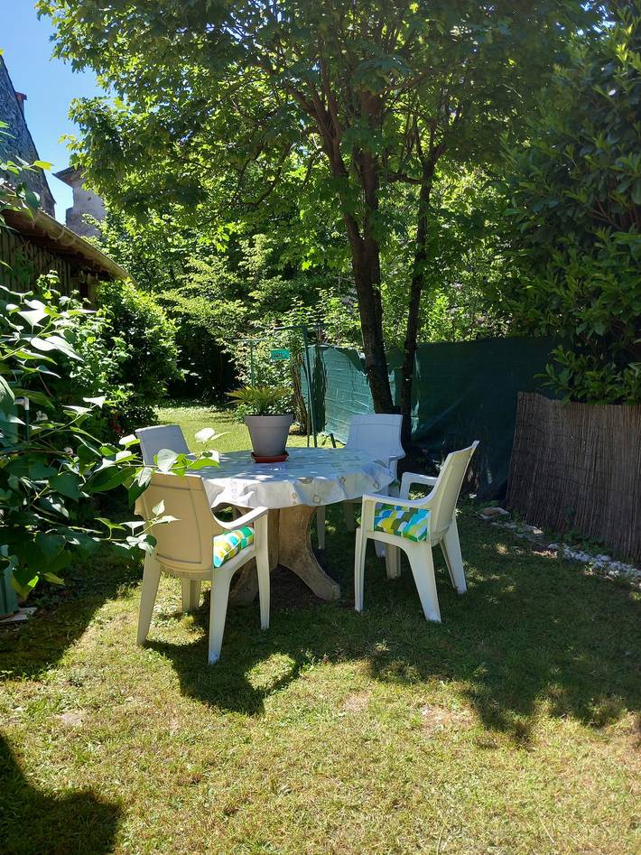 Location de vacances pour 6 personnes, avec balcon et jardin, animaux acceptés à Le Vigan