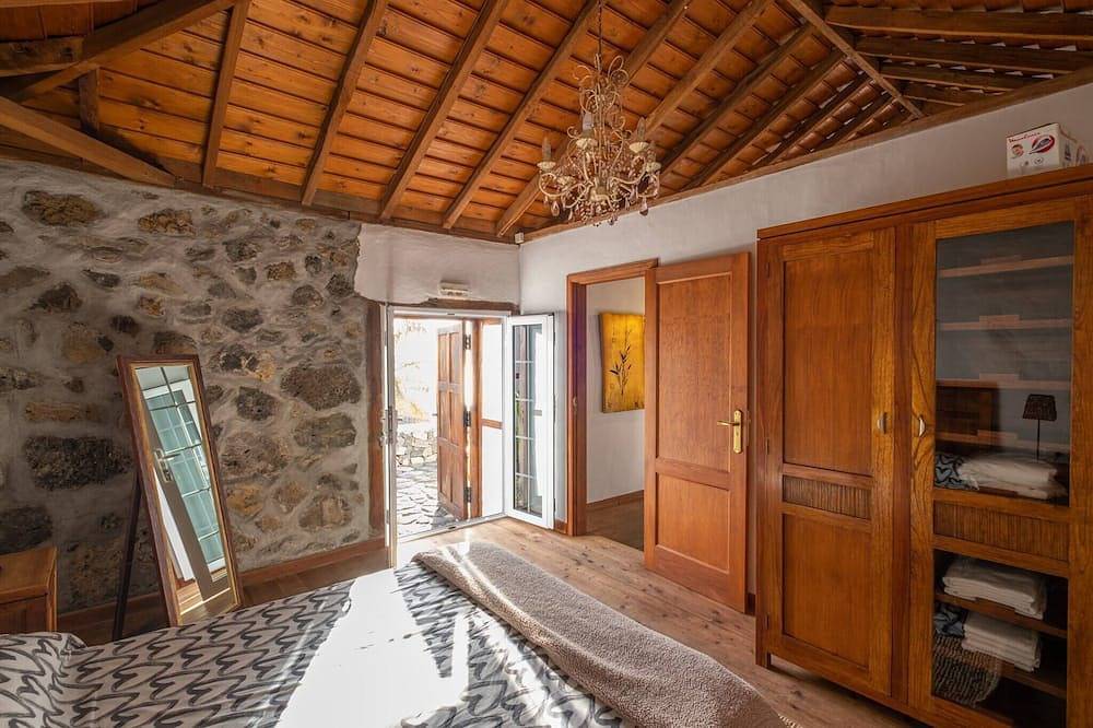 Casa Cordobes by Huskalia in El Paso, La Palma Sur