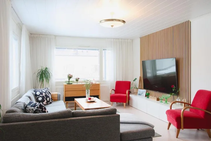 Villa für 9 Personen, mit Sauna und Garten - 1