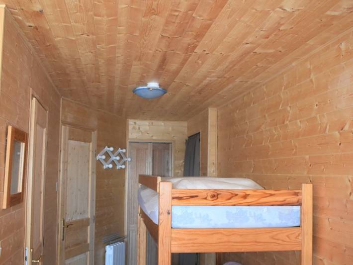 Apartamento entero, Apartamento acogedor con terraza, orientación suroeste, 2P, cocina equipada, TV, no mascotas/fumadores in Bolquère, Parque Natural Regional de los Pirineos Catalanes