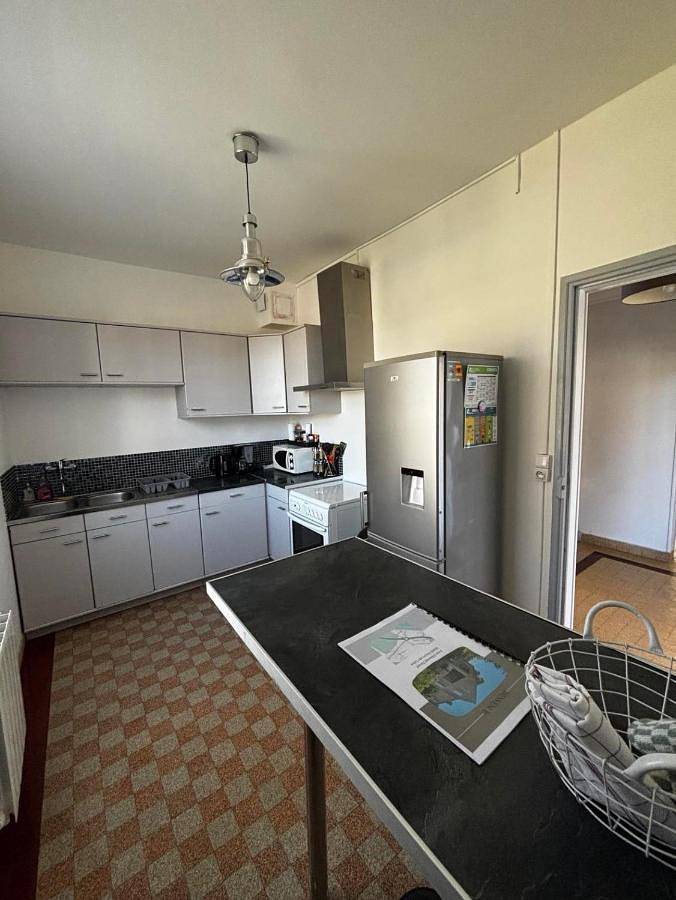 Four-Bedroom House in Neuvy-sur-Loire, Vallée de la Loire