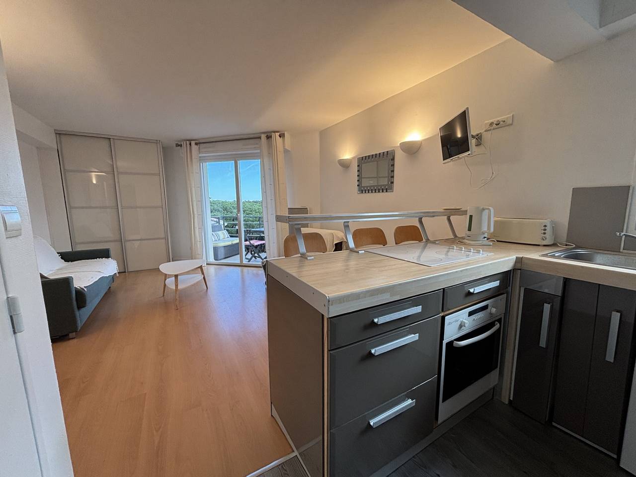 Ganze Wohnung, Geräumiges Studio in Anglet nahe dem Strand mit Pool in Anglet, Bayonne und Umgebung