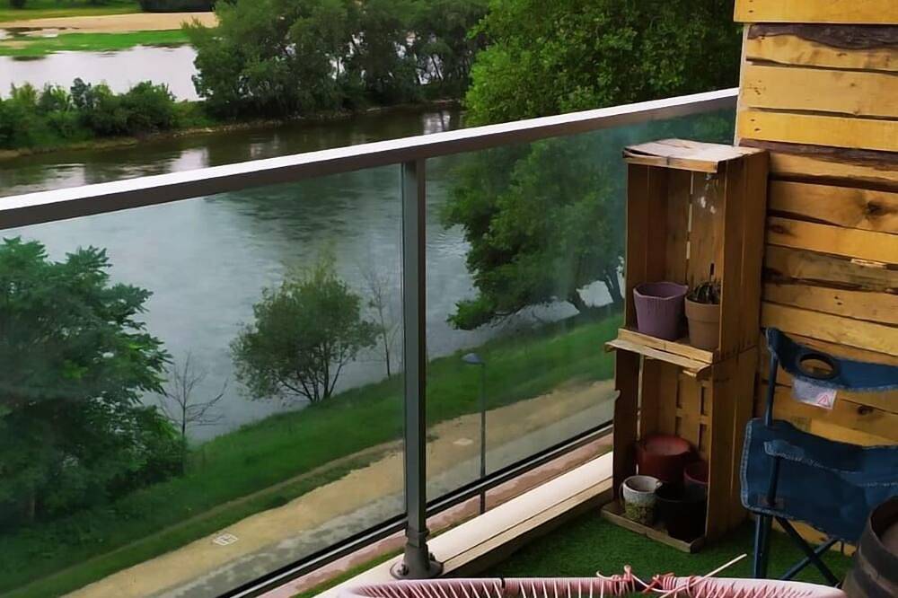 Geheel appartement, Diner met uitzicht op de Loire in Orléans, Loiredal