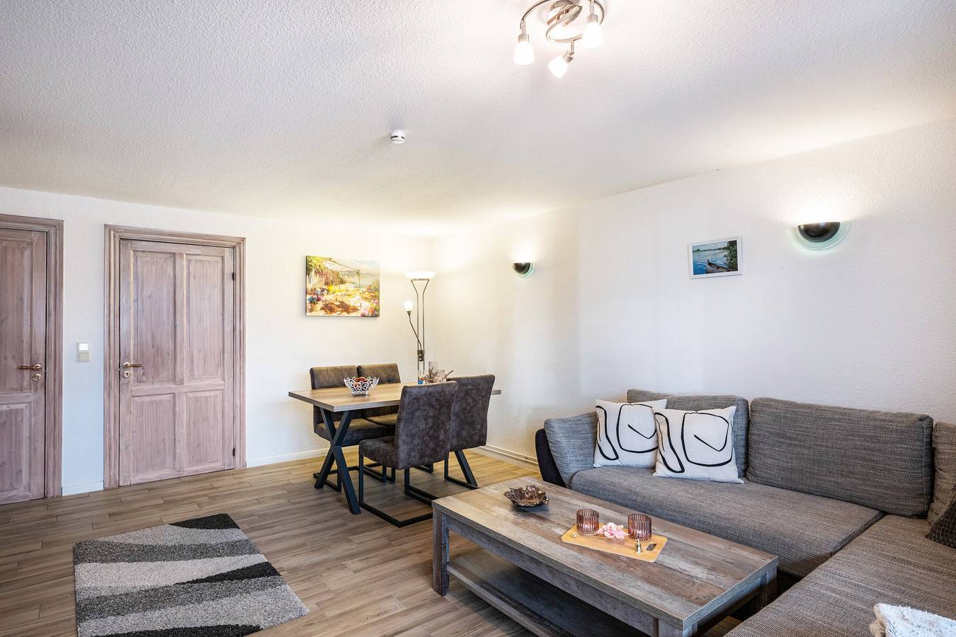 Entire apartment, Apartment 'Ferienwohnung Schwalbennest' with Shared Terrace, Shared Garden and Wi-Fi in Immenstedt, Albersdorf und Umgebung Region